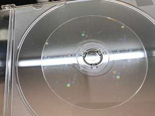 Injection molded polymer parts with sub-micrometer test-pattern
